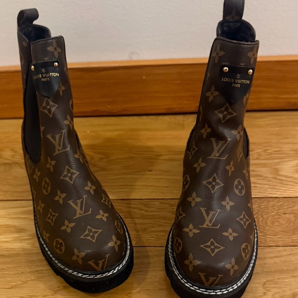 Louis Vuitton Brown Monogram Chelsea Combat Boots - Picture 3 of 5